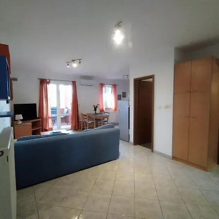 No Stress On Apartment Cres